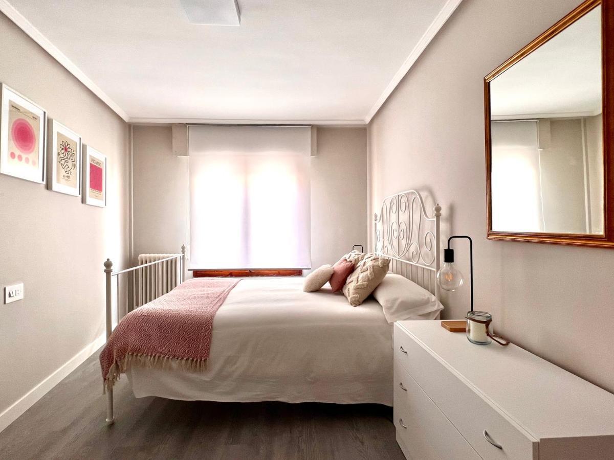 Housing Leon La Paloma Apartment ภายนอก รูปภาพ