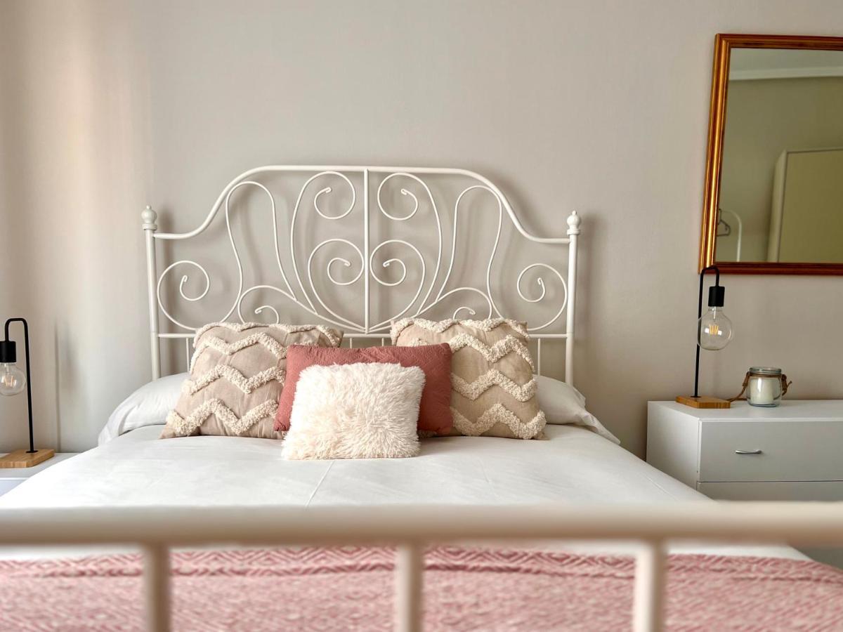 Housing Leon La Paloma Apartment ภายนอก รูปภาพ